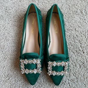 Chase & Chloe, Vanderpump Embellished Faux Flat, Emerald Green, size 7.5